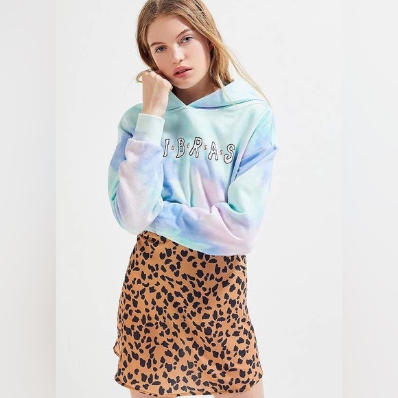 Guess x J Balvin Vibras cropped hoodie sweater - Picture 6 of 7